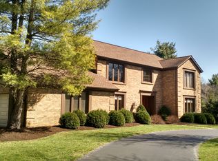 9427 E Kemper Rd, Loveland, OH 45140