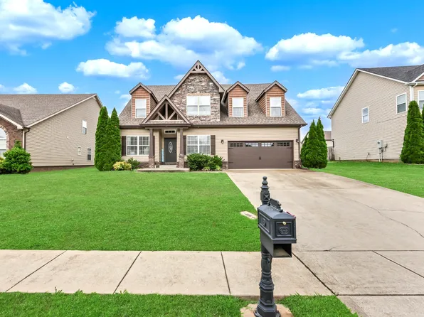 2960 McManus Cir, Clarksville, TN 37042