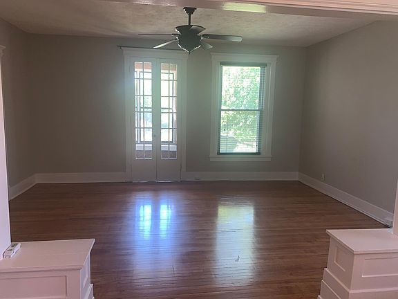 3rd image of 3830 Cass St
