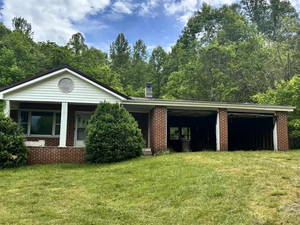 3719 Red Hill Rd, Gate City, VA 24251