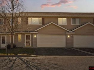 413 Tanager Path, Mankato, MN 56001