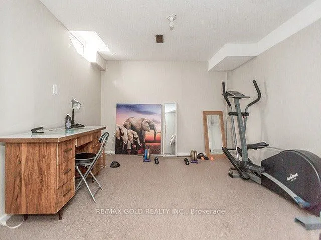 110 Sunforest Dr #BASEMENT — Photo 3