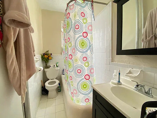 Rented by Lang Realty LLC | media 4