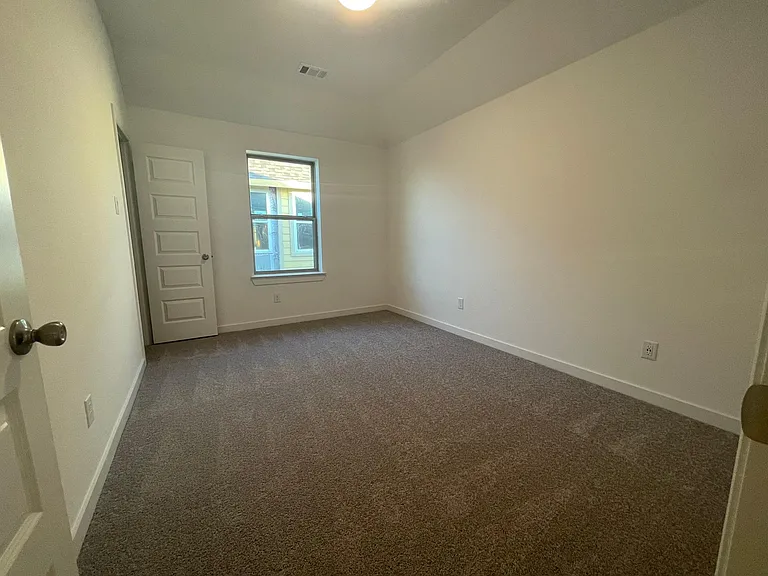 1164 Saddle Ridge Dr — Photo 38