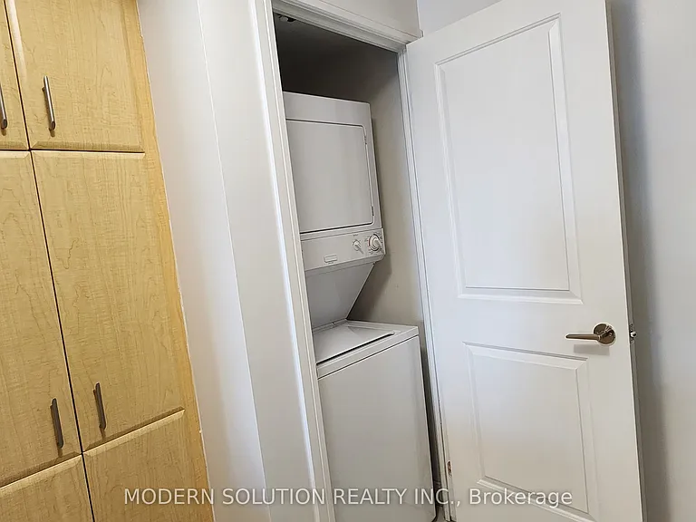 31 Bales Ave #1201 — Photo 17