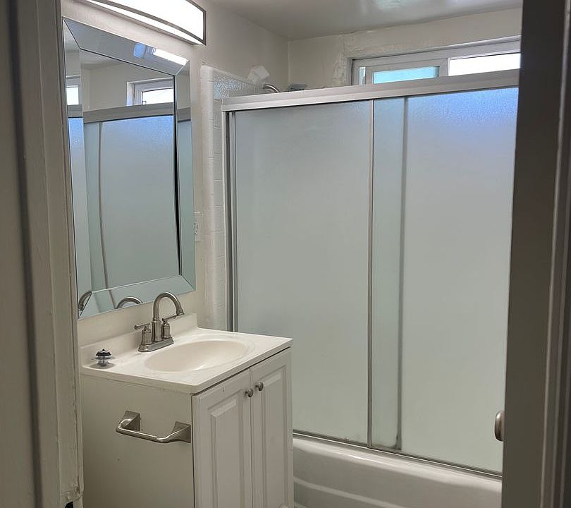 1st image of 9214 Elm Vista Dr APT 1
