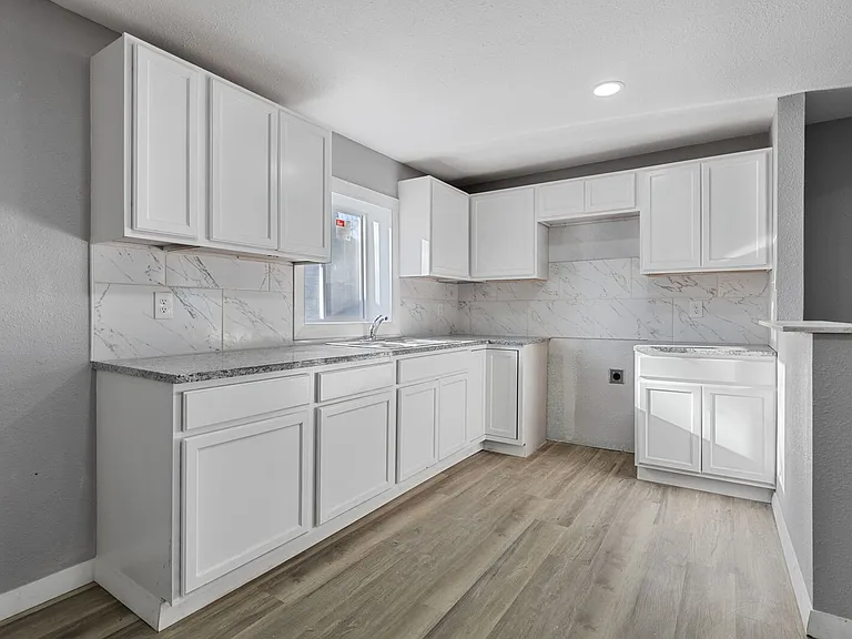 4105 Balch Dr #B — Photo 4