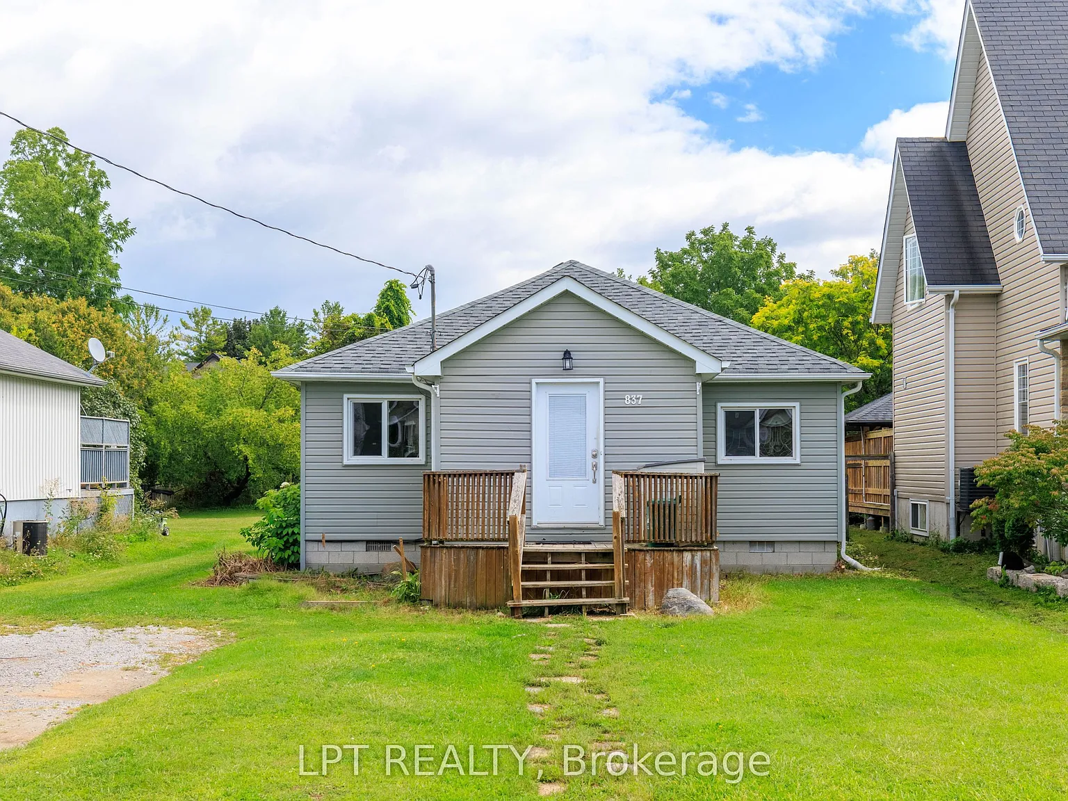 3 bed, $2,550 — Photo 1