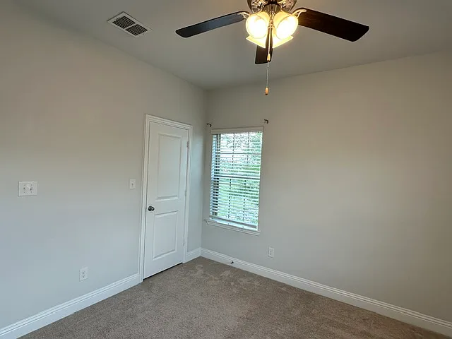 Building Photo - 5585 Crosby Dr