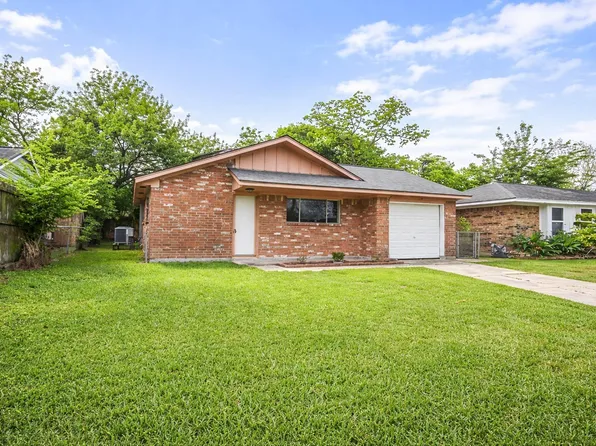 4902 Scott Reef St, Bacliff, TX 77518