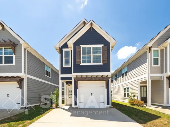 215 Creek Run Way, Calera, AL 35040