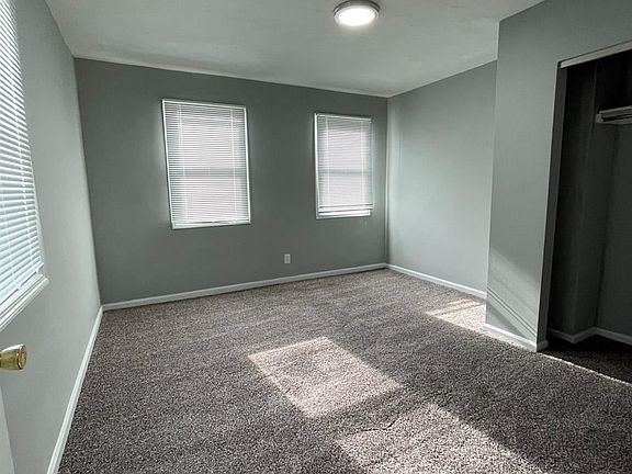 5th image of 911 2nd Ave