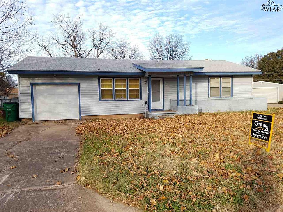 1st image of 209 Walnut Dr
