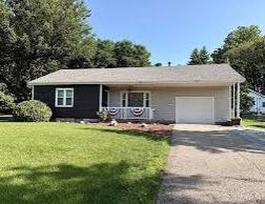 101 S Fairview Pl, Clinton, IL, 61727
