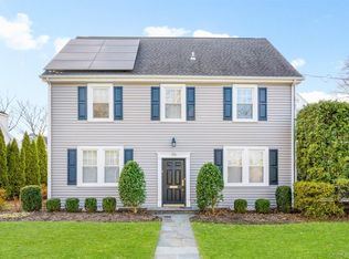 551 Wolfs Lane, Pelham, NY 10803