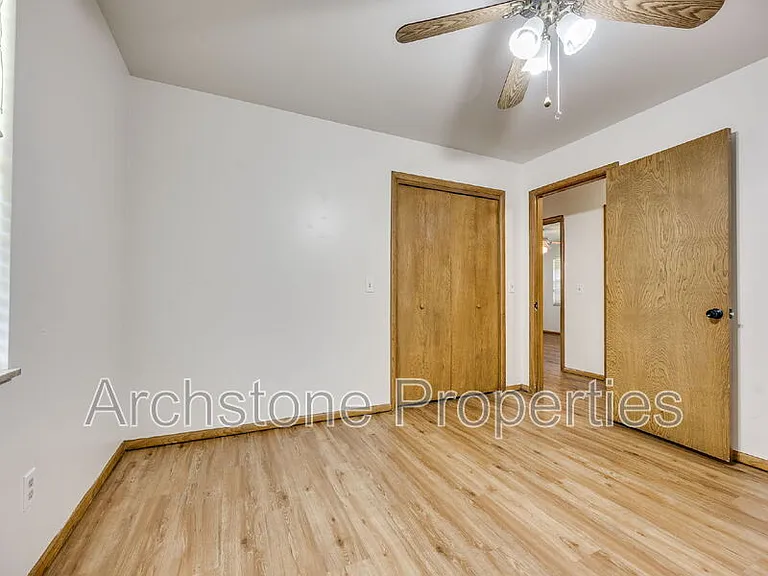 3121 Lakeside Dr — Photo 19