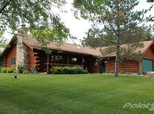 N8725 Cloverleaf Ln, Whitewater, WI 53190