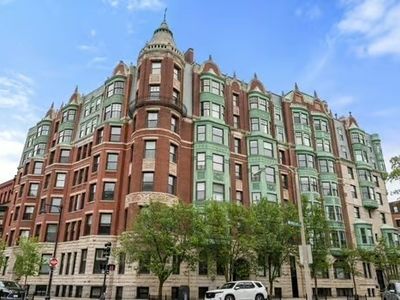 4 Charlesgate E APT 604, Boston, MA, 02215