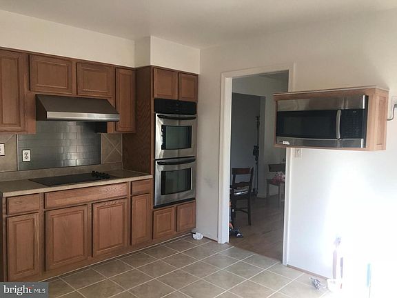4th image of 8010 Lynnfield Dr