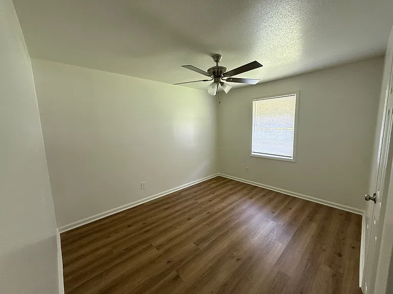 4911 Dorado Cir — Photo 8