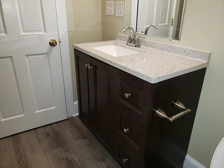 808 Metcalf St — Photo 14