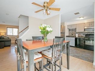 24 N East St APT 2, Amherst, MA 01002