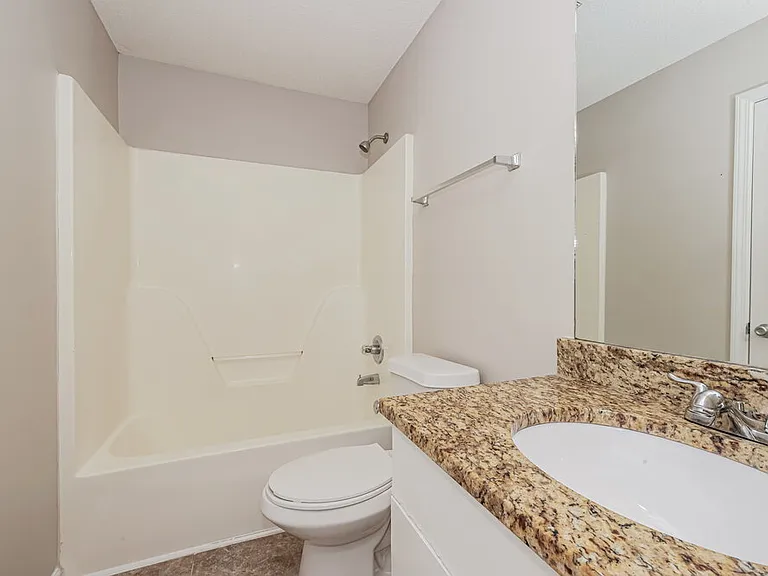 1936 Turnberry Ct — Photo 13