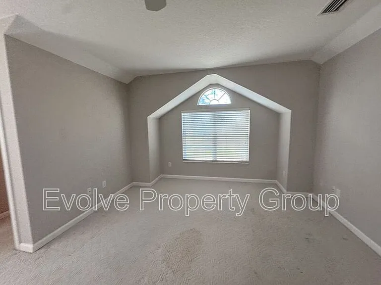 822 Summer Bay Dr — Photo 10