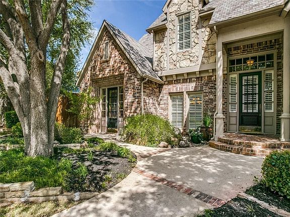3rd image of 3924 Dove Creek Ln