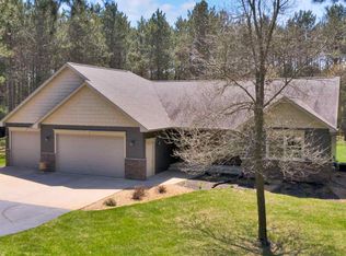721 Evergreen Dr, Stevens Point, WI 54482
