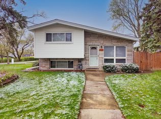 3N210 Wilson St, Elmhurst, IL 60126