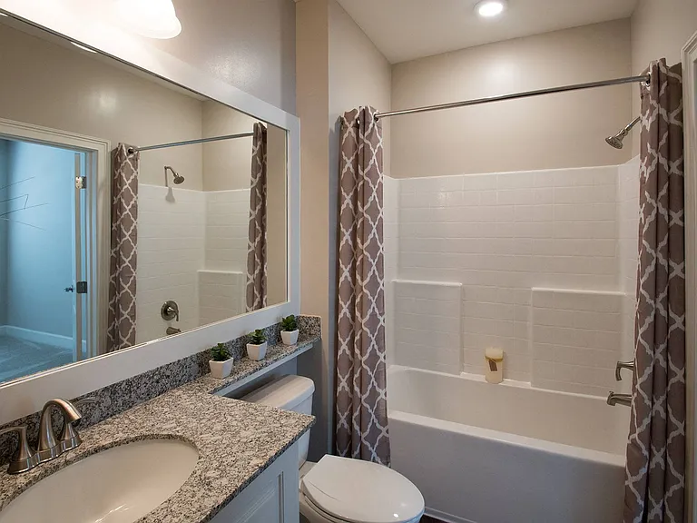 Greystone Vista Apartment Homes — Photo 22