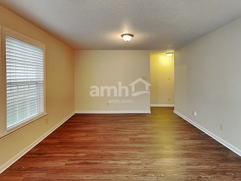 5631 Hammermill Dr — Photo 5