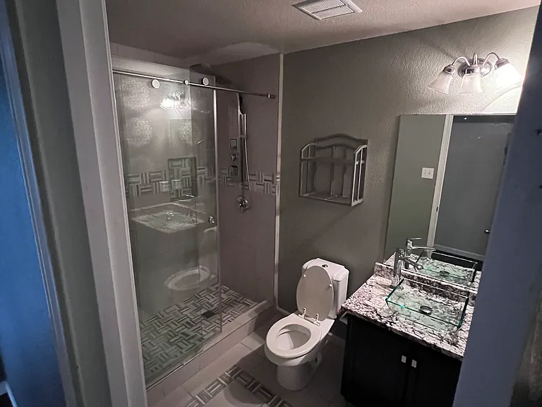 1322 Flagstone St — Photo 4