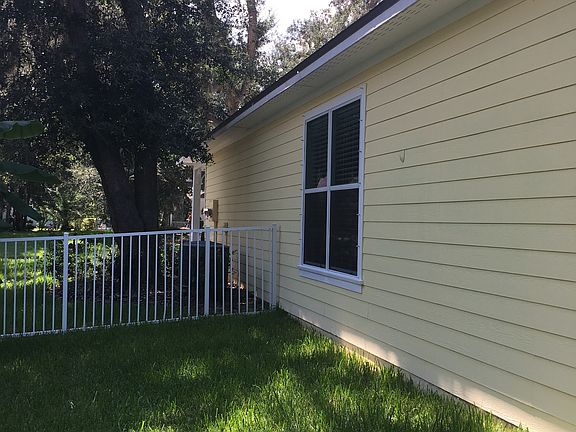 2nd image of 220 Roaring Brook Dr
