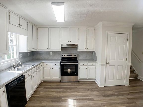 2nd image of 310 Allatoona Rd