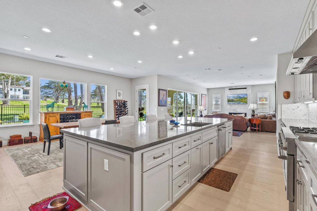 1838 Links Drive 5