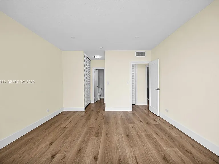 2451 Brickell Ave #5G — Photo 20