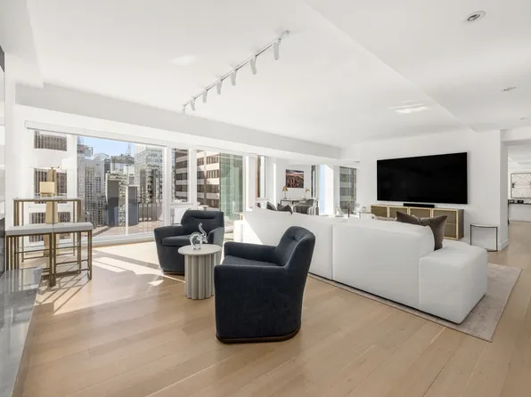 135 West 52nd Street image 5 of 23