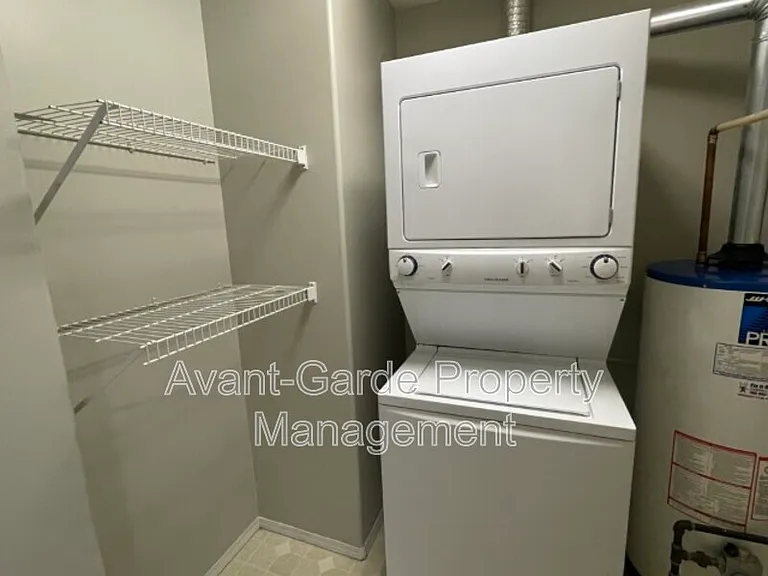 4405 37th St #9 — Photo 15