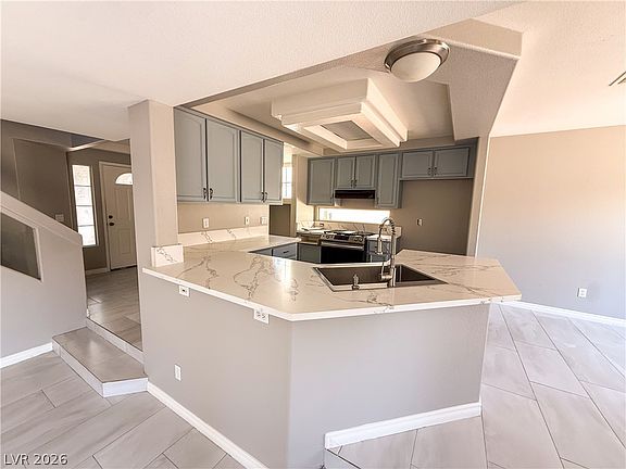 4th image of 9754 Sonora Bend Ave
