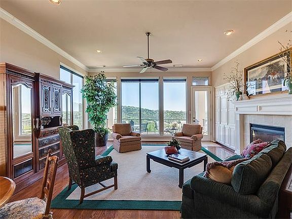 3rd image of 4553 Golf Vista Dr