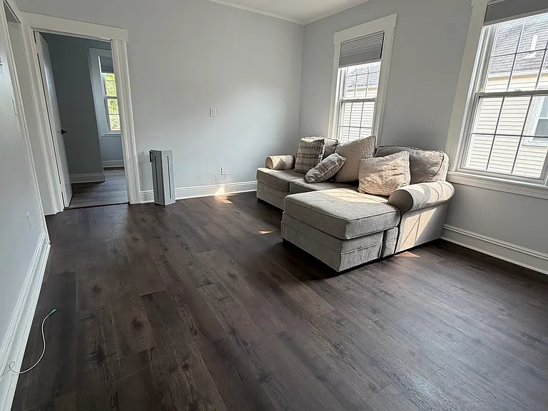 10 Edison Pl — Photo 5