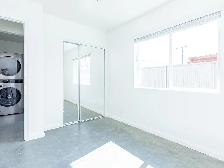 223 W Haloid Ave #B — Photo 16