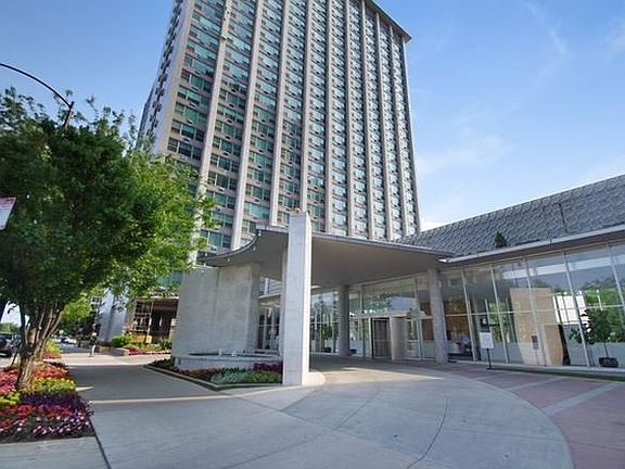 2nd image of 3600 N Lake Shore Dr APT 2021