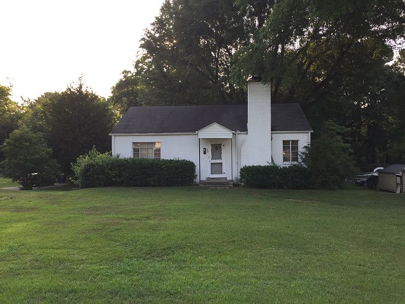 1st image of 415 Allison Dr