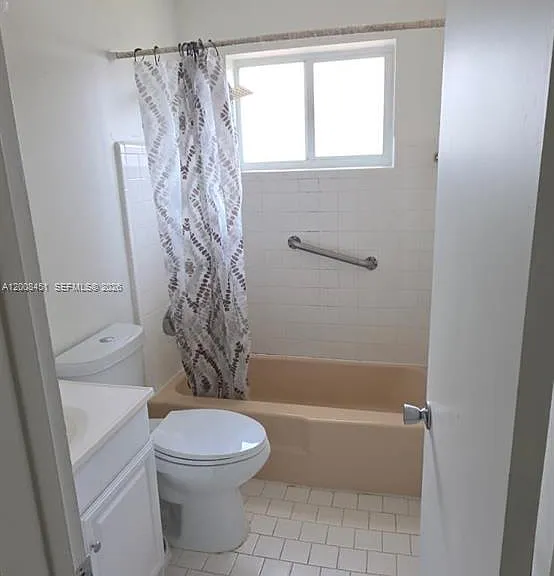 250 NE 41st St #250 — Photo 7