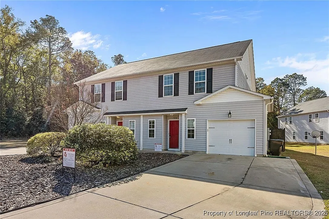 Building Photo - 122 Sherman Ct #122
