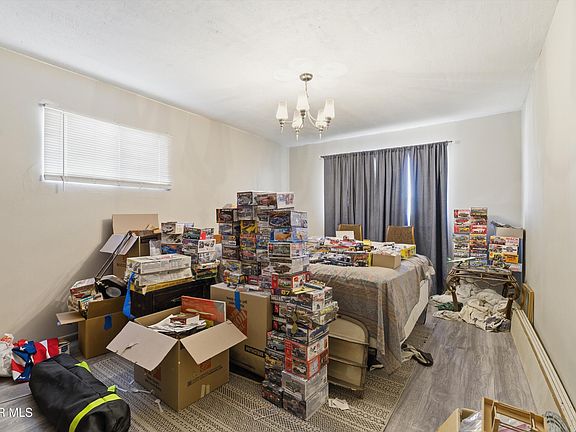 4th image of 4756 W Avenue L