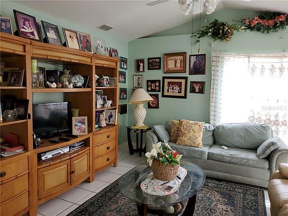 4th image of 474 Orlando Blvd